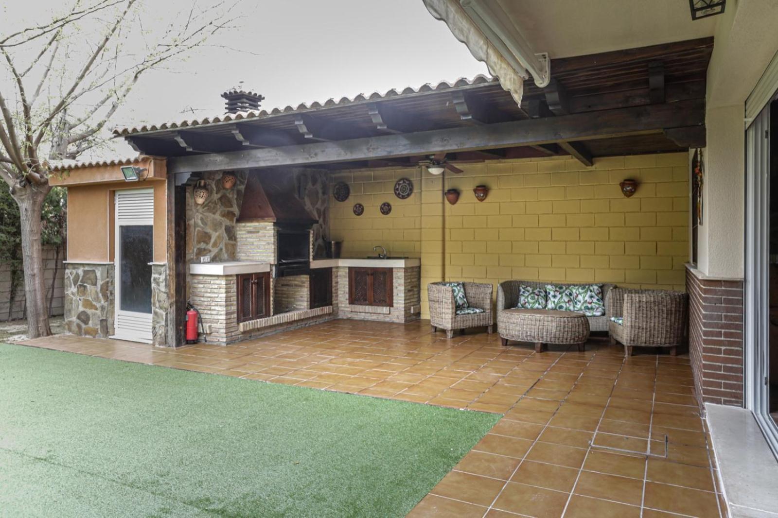 Rural Lomas Villa *